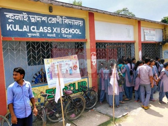 SFI placed deputation with four point demands at Kulai HS School at Ambassa SFI placed deputation with four point demands at Kulai HS School at Ambassa